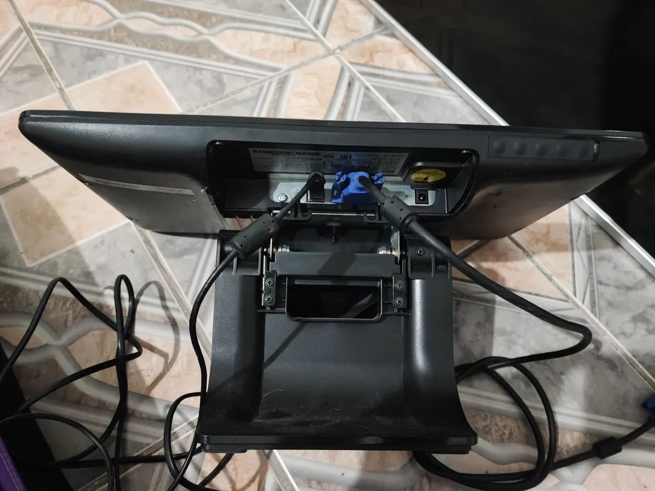 Monitor Touch Elo ET1509L - Foto 5