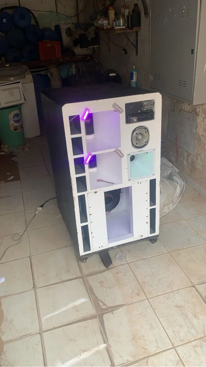 Vendo ou troco caixa bob