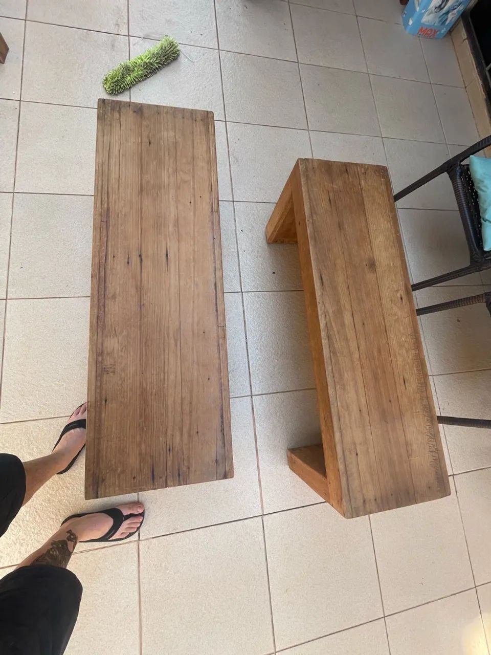  Conjunto de 2 Bancos Rústicos de Madeira - Foto 2