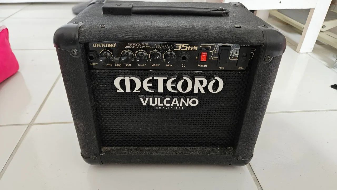 Amplificador Meteoro 