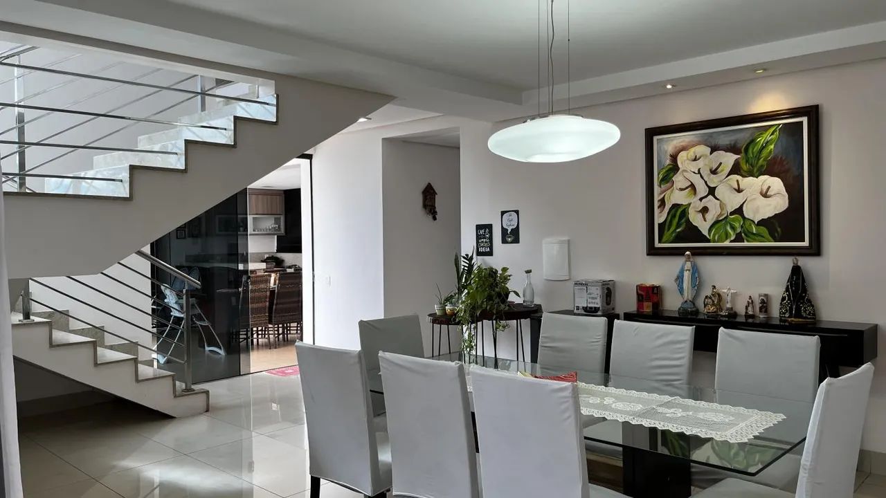 Sobrado de Luxo na 307 Sul | Espaço e Sofisticação em Palmas