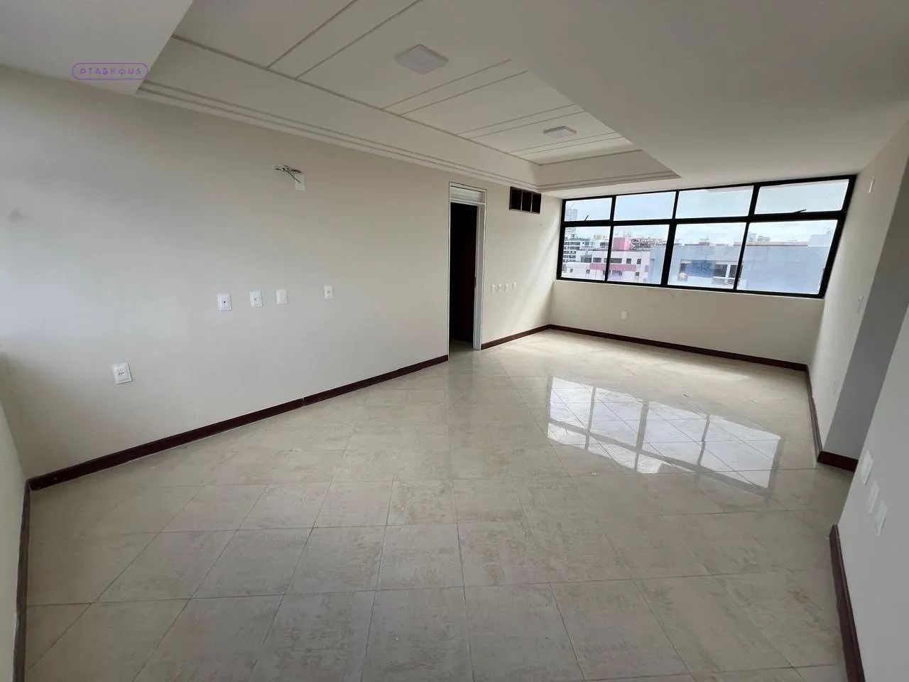 Cobertura - 3 Quartos - 3 Suítes - 249m² - Foto 2