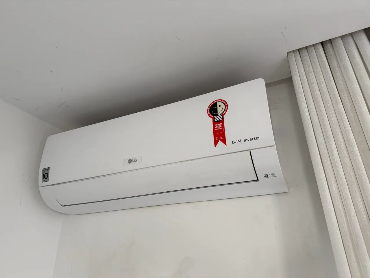 Ar-condicionado LG inverter 9000 btus