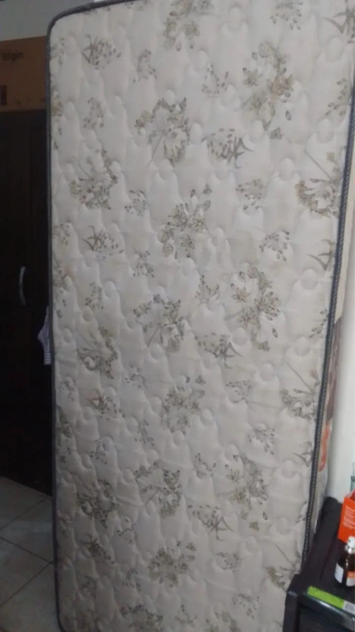 Colchão Solteiro Seminovo 
