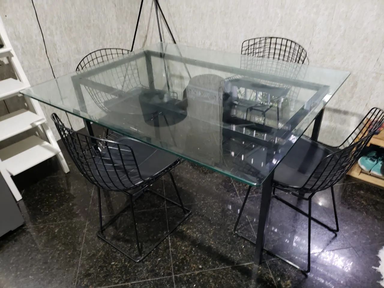 Mesa de jantar retangular vidro 1,15x1,40cm c/04 cadeiiras