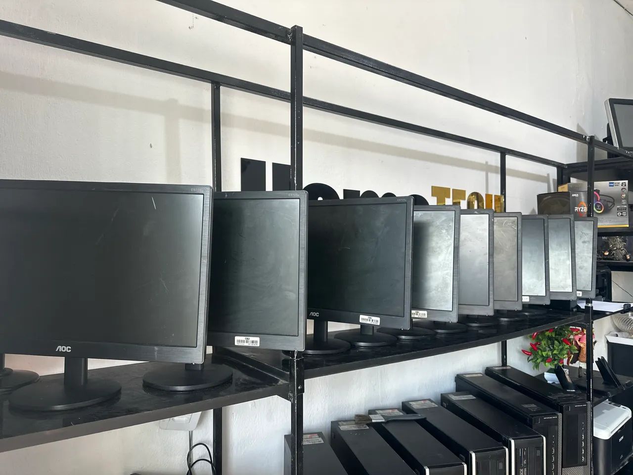 Monitor 18,5 AOC E970S Led  - Foto 2