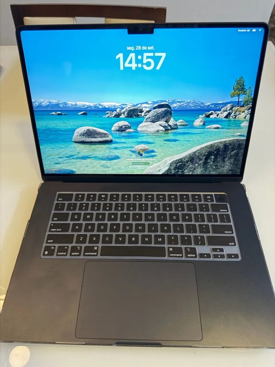 Vendo MacBook Air 15.3 pol (MUITO POUCO USADO)