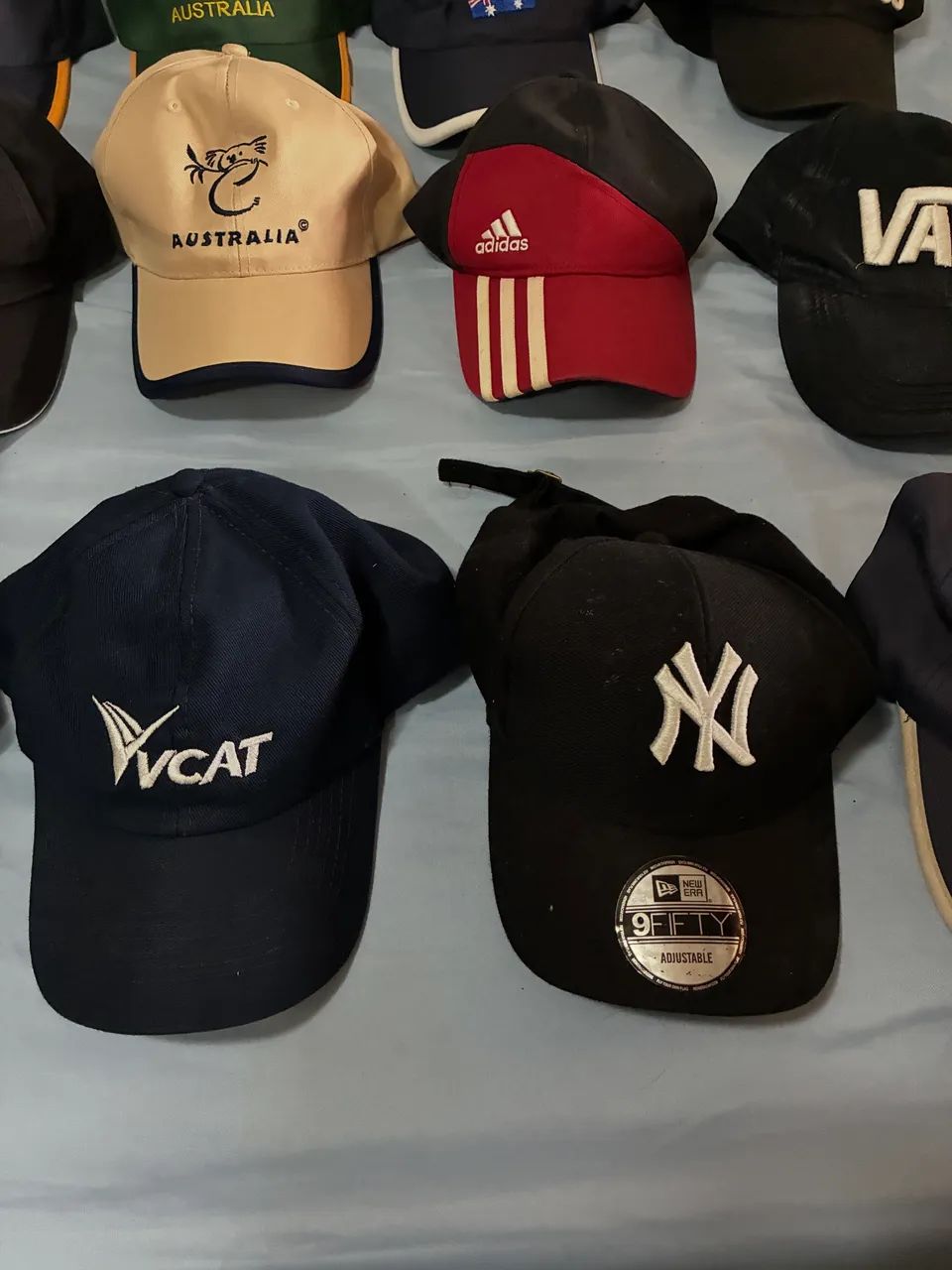 Vendo cada boné por 35 reais  - Foto 5