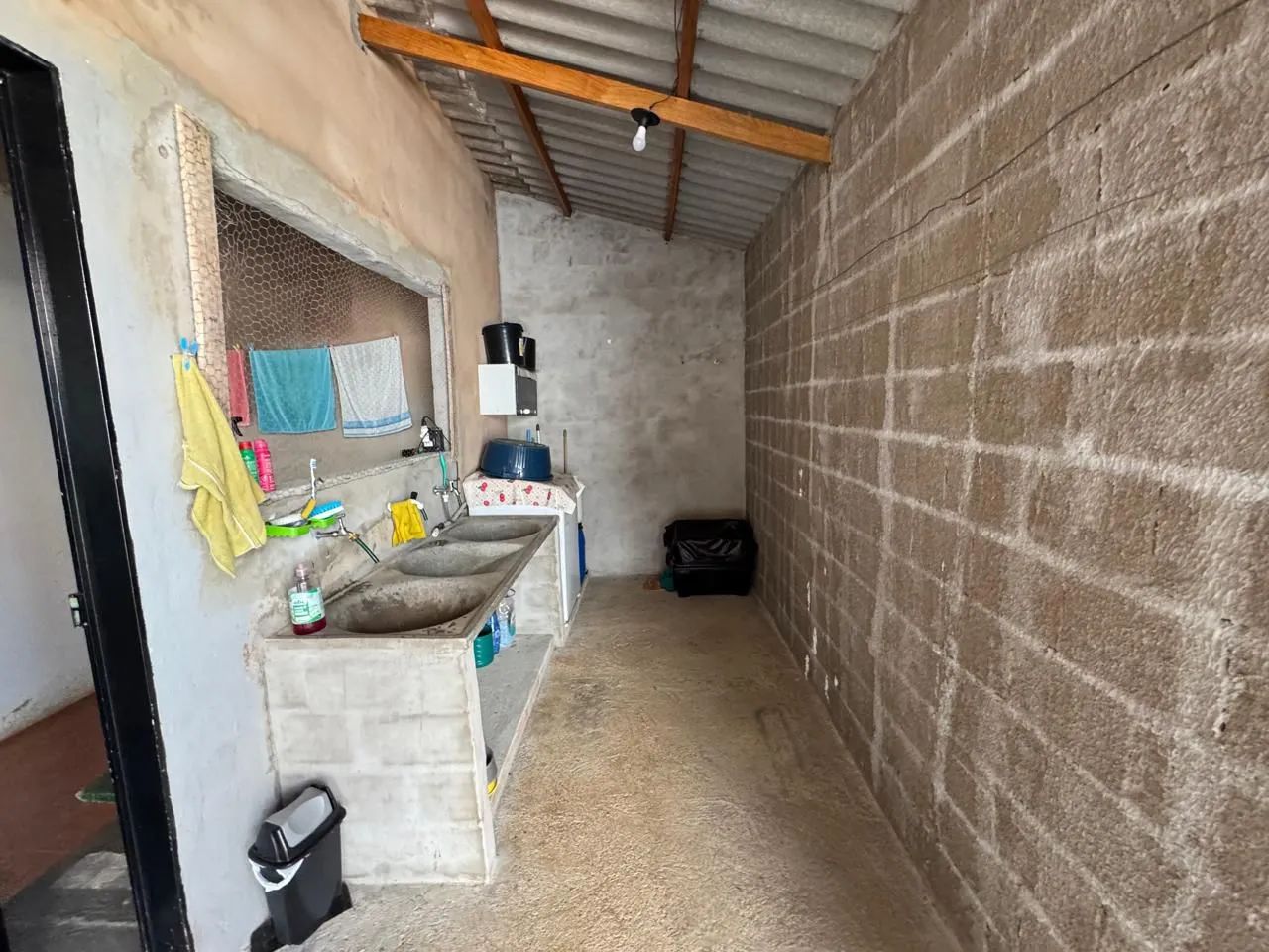 Vendo casa sozinha no lote  - Foto 4