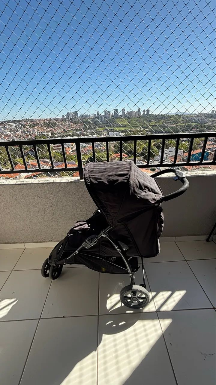 Carrinho e bebê conforto 