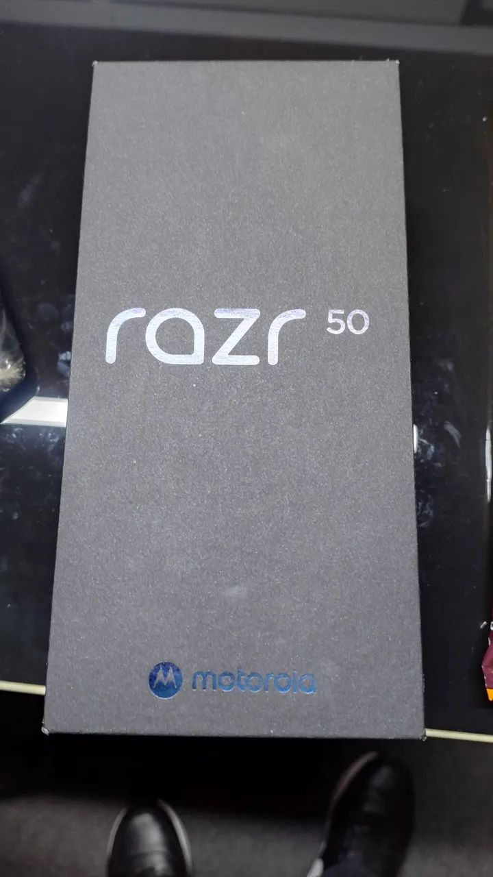 CELULAR MOTOROLA RAZR 50 5G 12 GB  - Foto 5