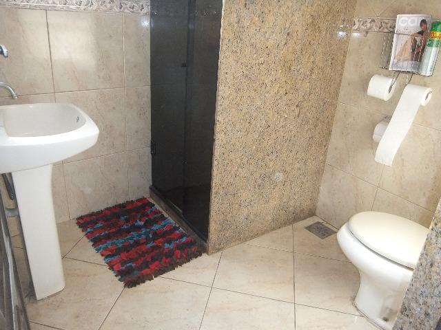 Maravilhoso Apto 02qts depedencia vaga e elevador na melhor localização de Olaria - Foto 4