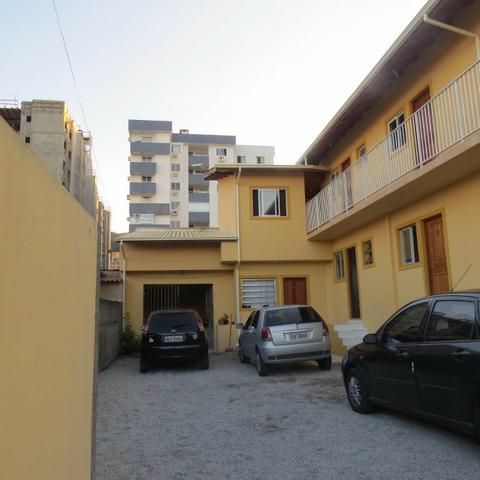 Kitnet para alugar no bairro bela vista III, em São José