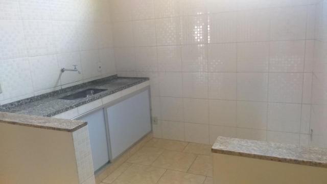 Apartamento com 2 dormitórios para alugar, 65 m² por r$ 850,00/mês - retiro - volta redond