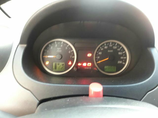 Ford Fiesta 2005 - Foto 4