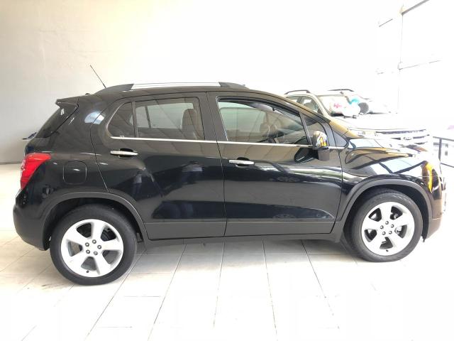 TRACKER LTZ, CARRO iGUAL A NOVO! - Foto 8