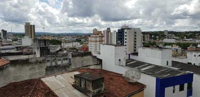 Apartamento no centro da cidade em prédio com infraestrutura - Foto 14