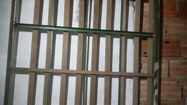 Cama de ferro solteirão