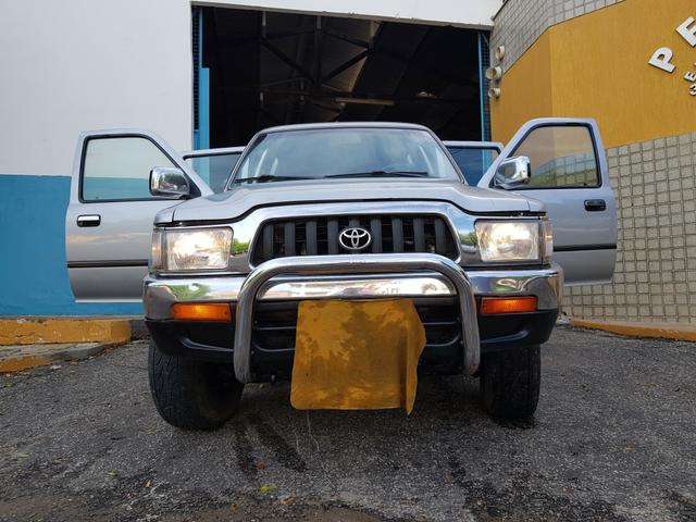 Toyota Hilux 3.0 2005 4x4 - A melhor Hilux já fabricada