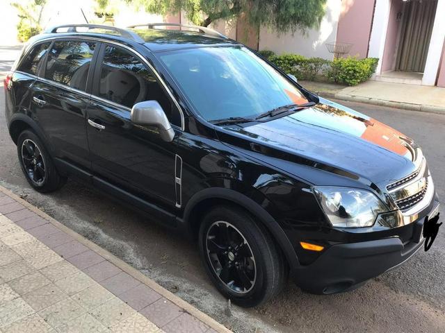 Chevrolet - Captiva preta 15/16