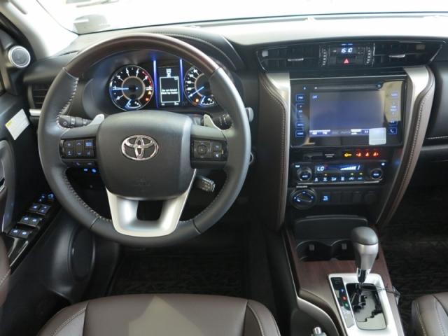 TOYOTA HILUX SW4 2.8 SRX 4X4 16V TURBO 2019 - Foto 13