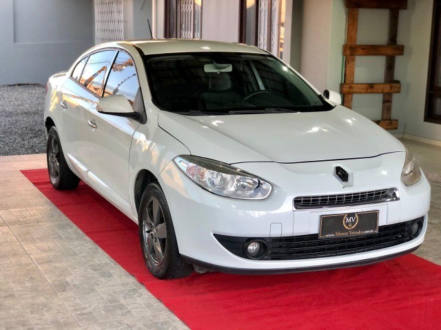 RENAULT FLUENCE 2.0 16V DYNAMIQUE 2014 POSSUI LEILAO