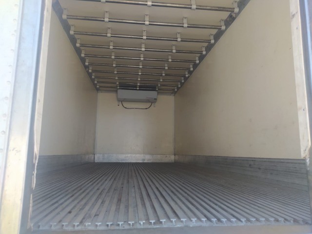 FORD CARGO 1317E 2006 COM BAÚ REFRIGERADO