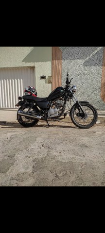 INTRUDER 125 PERSONALIZADA