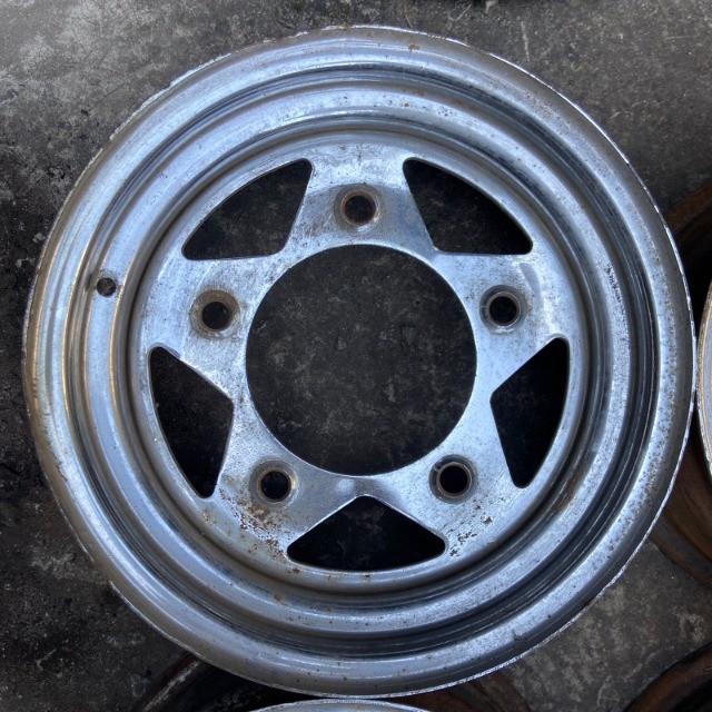 Rodas antigas aro 14 Mangels Fusca Kombi Jarrinha cromada - Foto 4