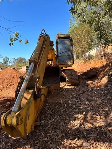 Escavadeira Komatsu PC 150