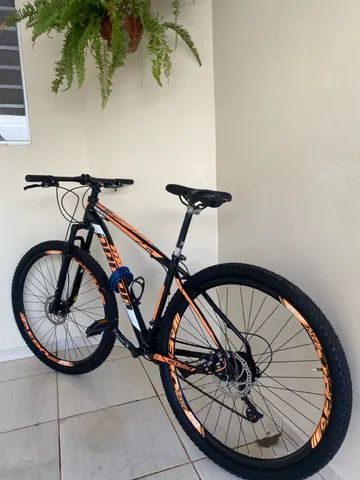 Vendo bike aro 29 ou troco por algo do meu interesse 
