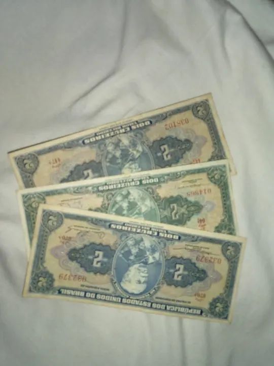Cédulas antigas Raras de 1 ,2 e 5 cruzeiros. - Foto 3