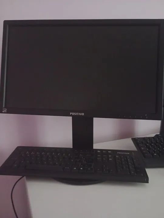 Munitor completo com teclado mause cabo VGA cabo alimentação  - Foto 2