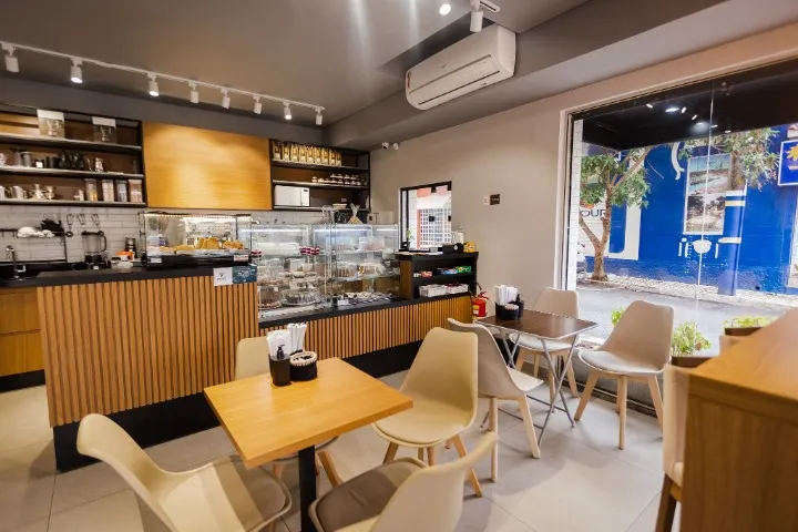 Cafeteria completa no Centro de Pouso Alegre
