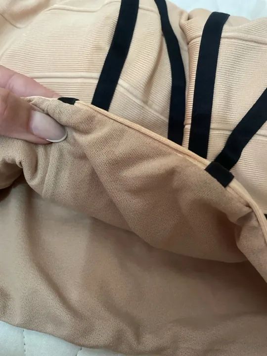 Conjunto cropped e saia bandage nude - Foto 4