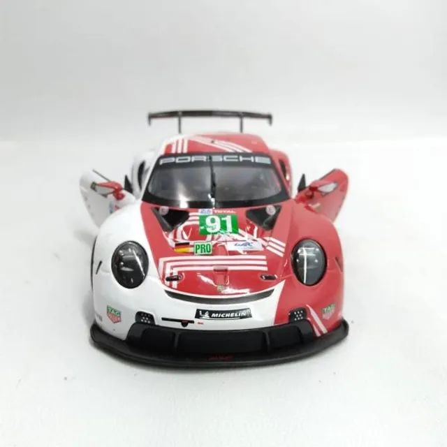 Miniatura Carro Porsche 911 RSR Bburago 1/24 - Foto 3