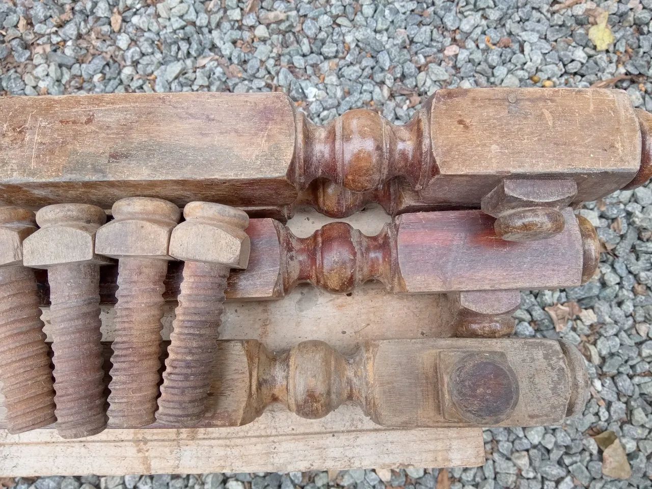 Pés de móvel antigo - Foto 2