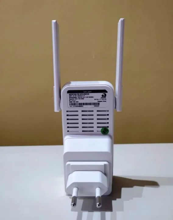  Repetidor Wi-fi IWE 3001 Intelbras Branco - Bivolt - Foto 3