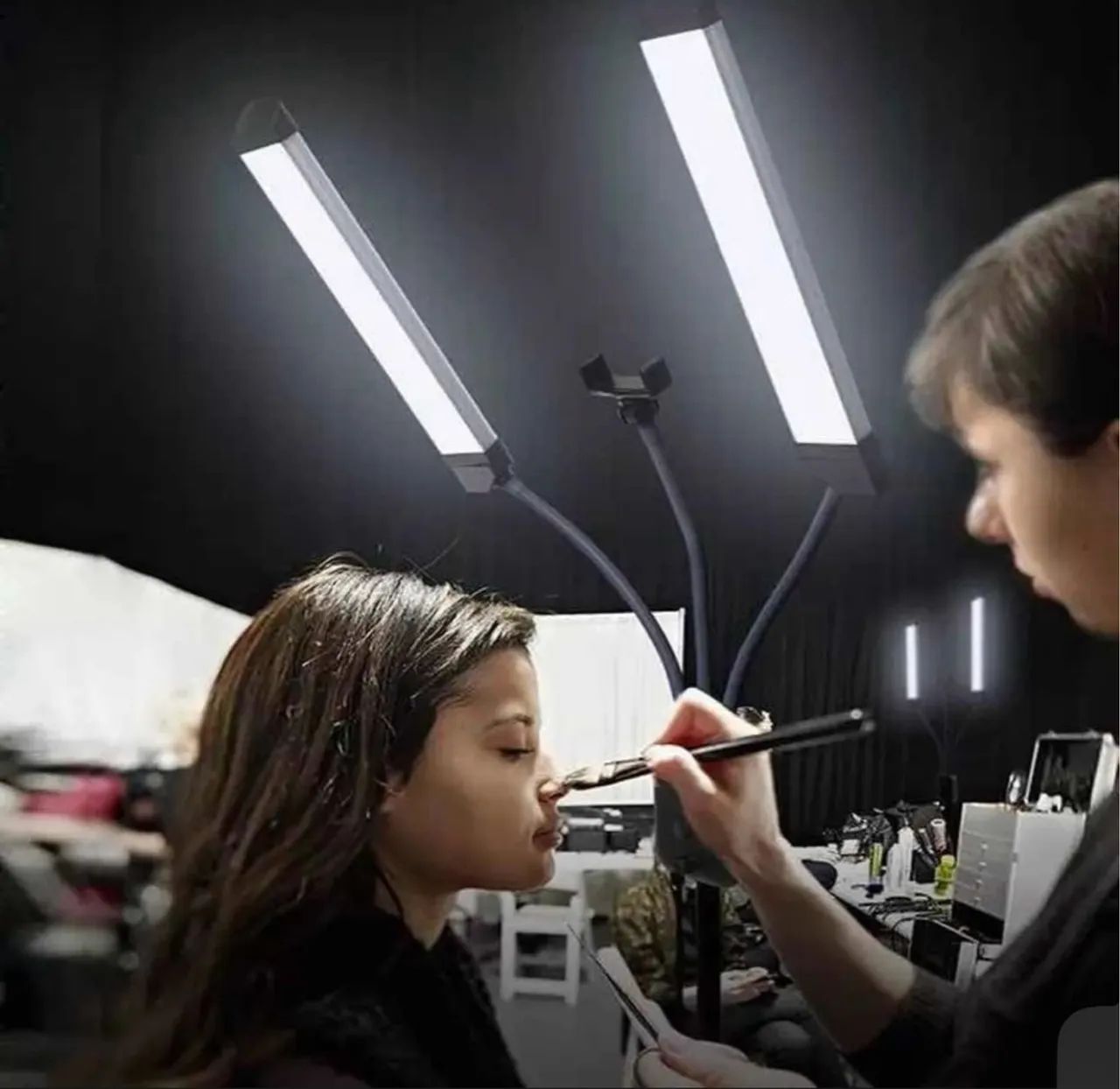 Iluminador Ring Light Led 80w + Tripe Cor da estrutura Preto 110/220V - Foto 6