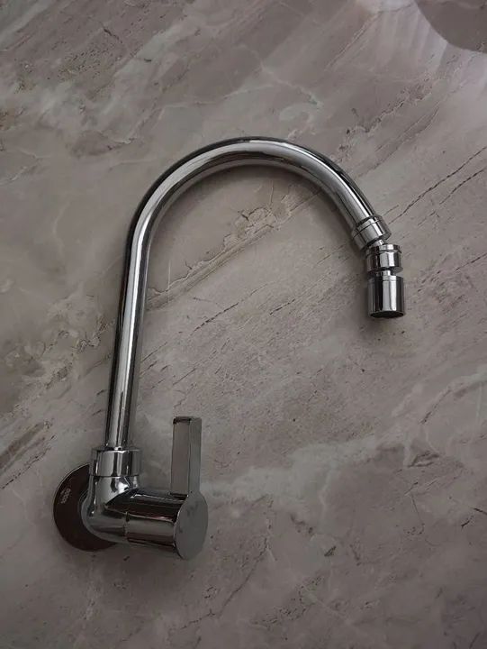 Torneira para Cozinha em Aço Inox - Nova