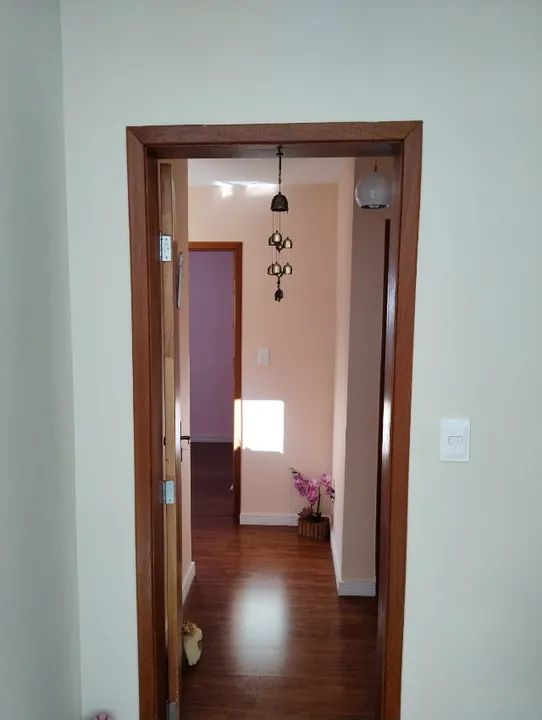 Casa espaçosa com três quartos e suíte no Bairro de Lourdes! - Foto 2