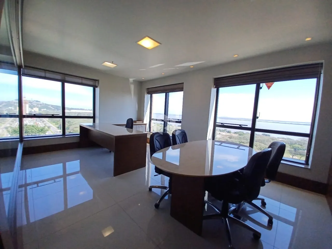 Vende Sala Comercial no Prime Offices do Praia de Belas / Porto Alegre - RS