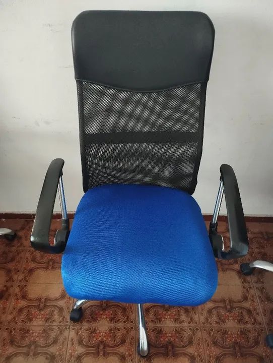 Cadeira de Escritório Mesh Giratória - Foto 6