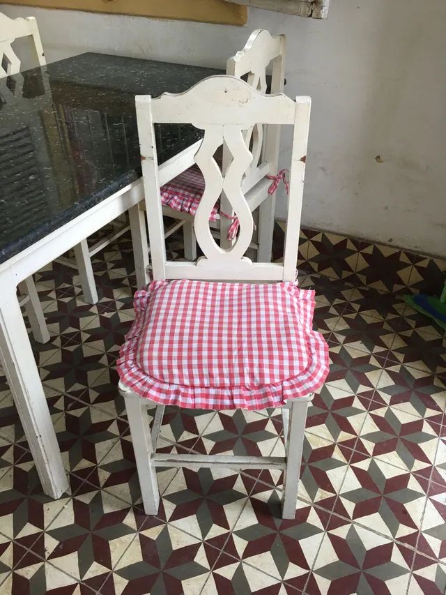 Conjunto de Mesa de Madeira e Granito - Foto 4