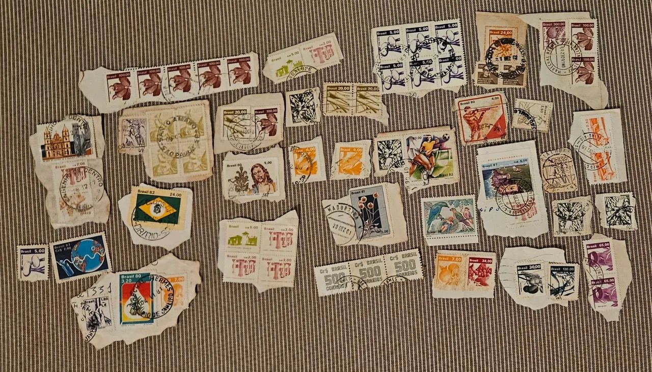 Lote Selos Postais Antigos Décadas 1970, 80 e 90