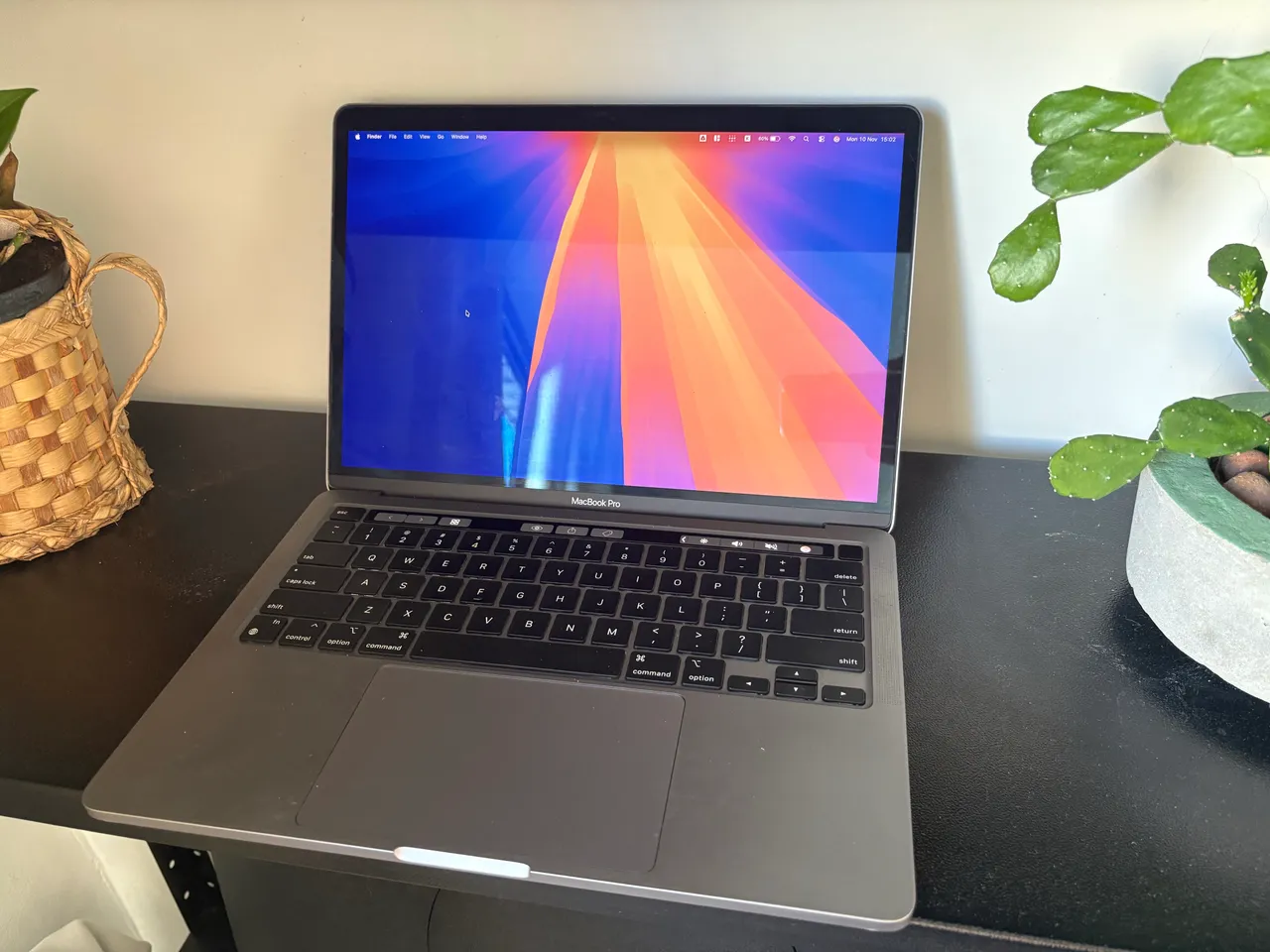 Apple 2020 MacBook Pro　13インチ8GB RAM512GB Notebook Apple MacBook Pro (de 13 polegadas, Processador M1 da