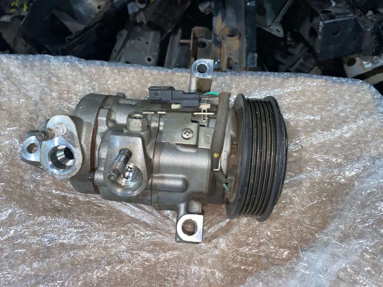 Compressor de Ar Condicionado Ford Ka 3cc código : E3B119D629BB
