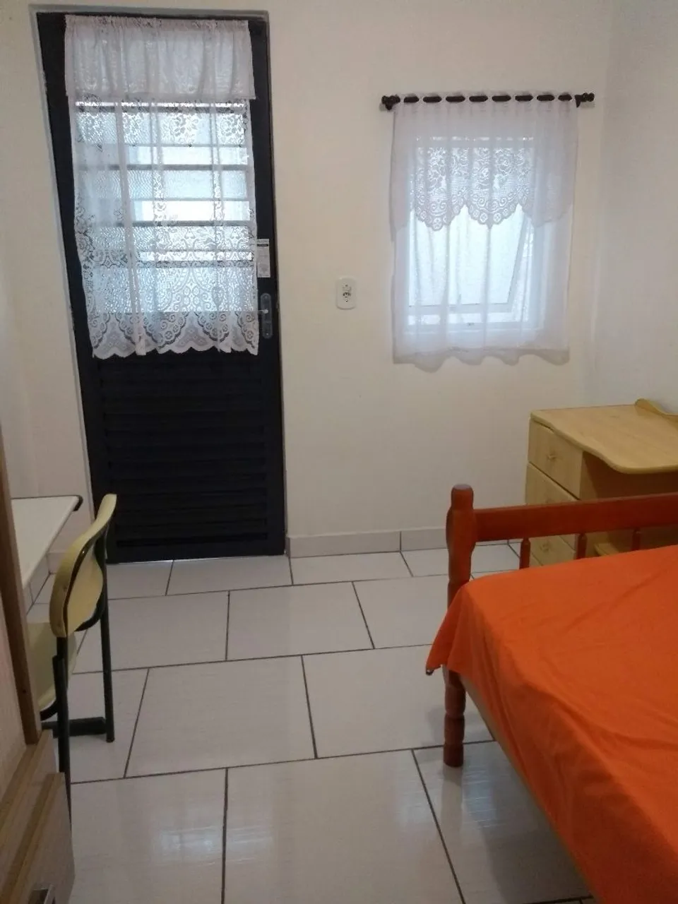 Alugo quartos mobiliados no boa vista Curitiba