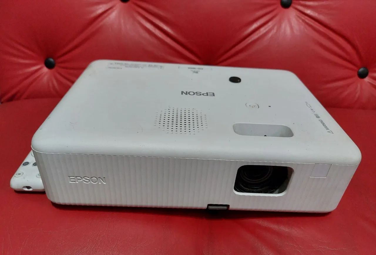Vendo projetor Epson CO W01 modelo ha86a - Foto 3