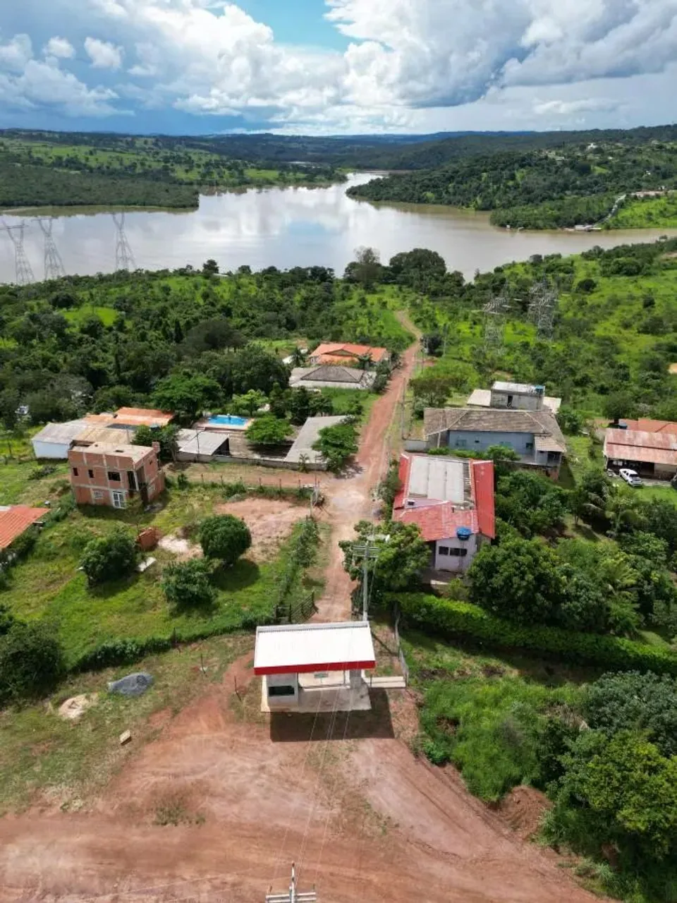 Chácara à venda no Corumbá 4 - 2 Quartos, Lazer, Condominio Civilizado